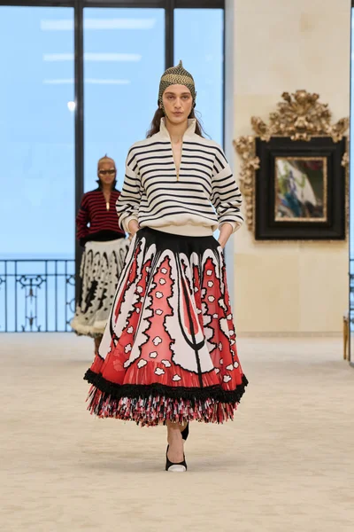 Look 13